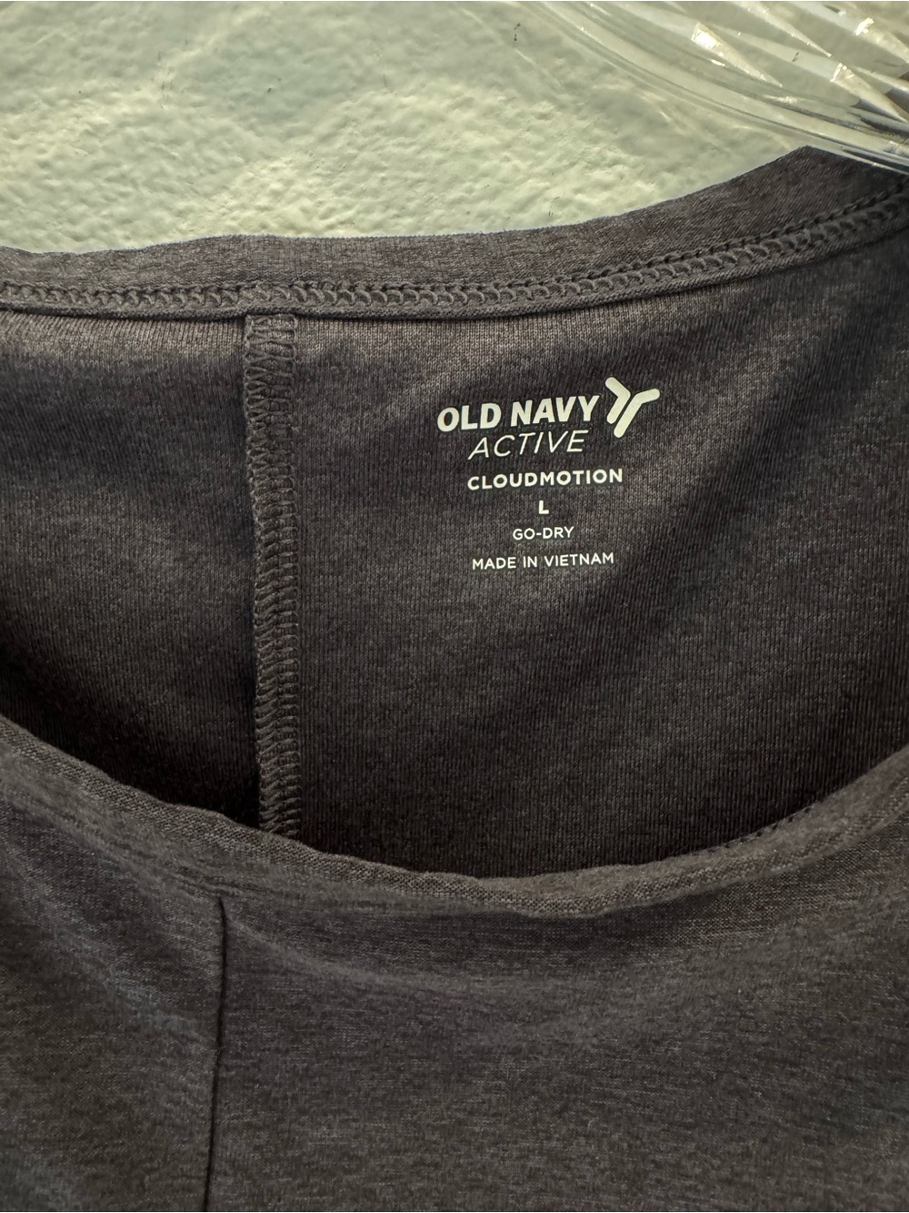 Women’s Old Navy Active Gray Crop Athletic Top- Size Large - Picture 5 of 5